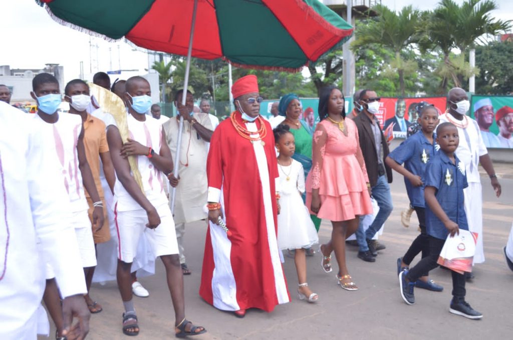 Oba Ewuare Shuts Down Benin In 2km Walk After Anniversary Thanksgiving