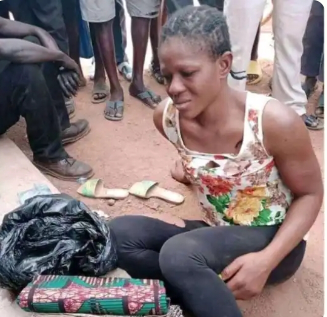 Angry Mob Burnt Suspected Female Robber To Death, Refuse Her Plea