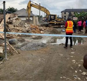 10 Persons Incredibly Escape Death, Others Missing As 2-Storey Building Collapse In Calabar