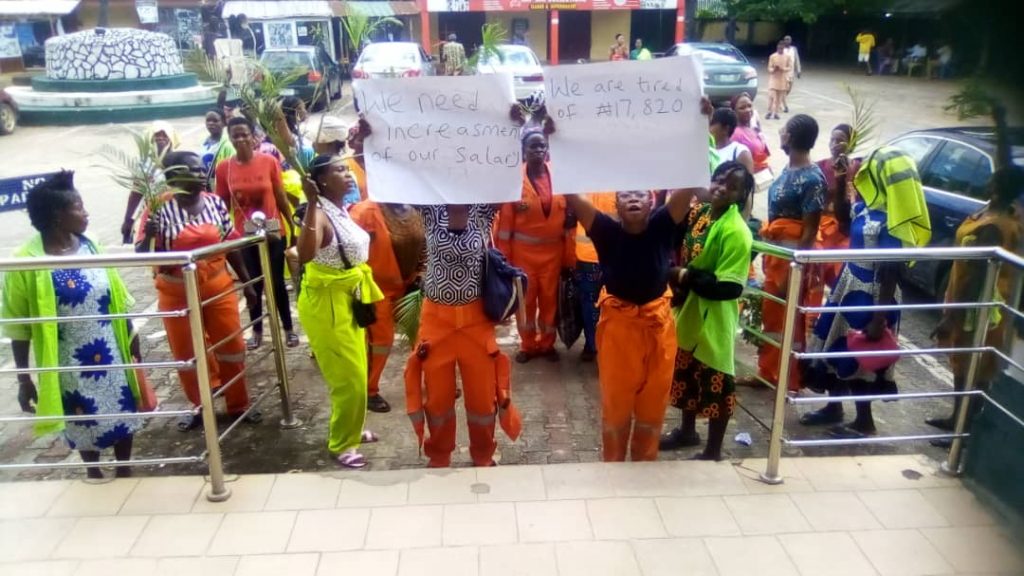Edo State Sweepers Protest Low Wages