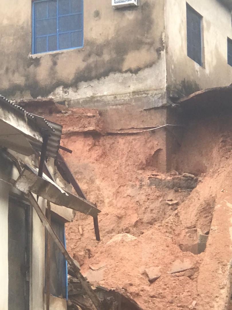 Two Suspected Siblings Killed In Partially Collapsed Building In Ikorodu, Lagos