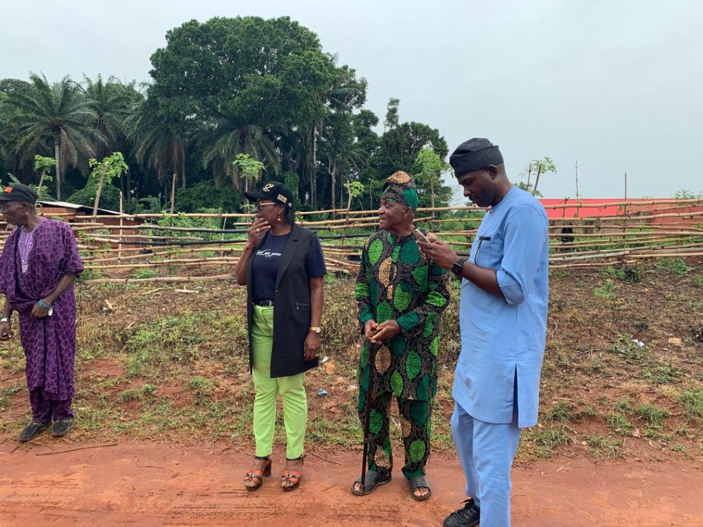 Edo Govt Receives Parcel Of Land From Ebhoijie Community, Uromi