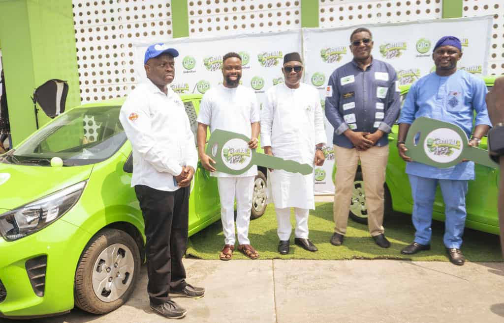 Glo Festival of Joy in Ibadan as Winners Receive Cars, Other Prizes