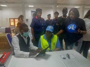 YALI Network Edo, Collaborates Govt, Osemede Foundation, VisionSpring Benin, On Free Eye Screening, Glasses