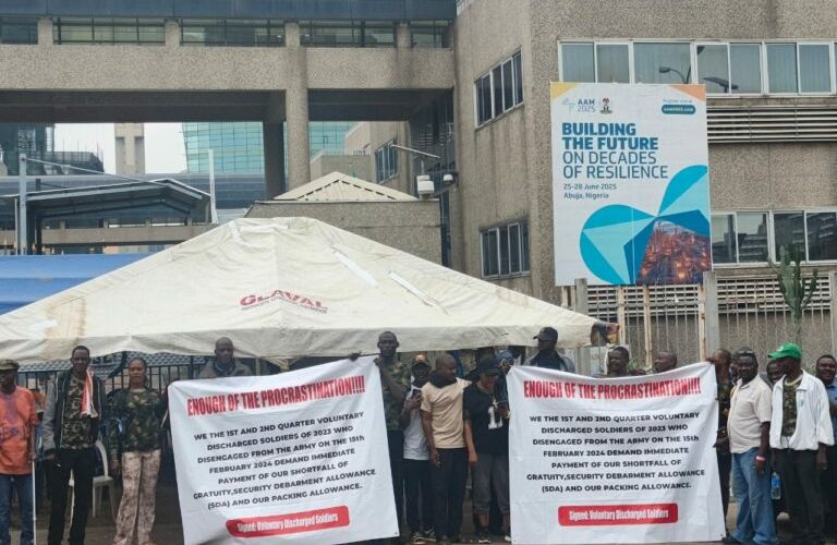 Ex-Military Officers Resume Protest Over Unpaid Benefits