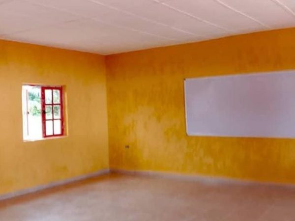Senator Oshiomhole Commissioned Classrooms Worth N222million With No Desks, No Chairs In Edo – MonITNG