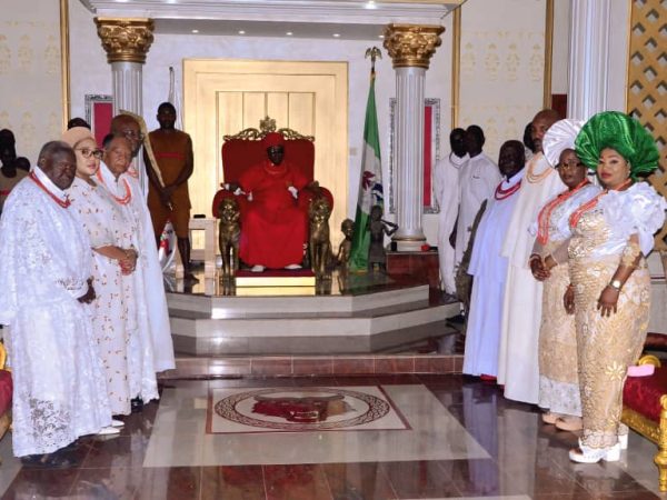 ‘Iyaloja’ Title Alien to Edo Markets, Oba of Benin Tells Tinubu’s Daughter