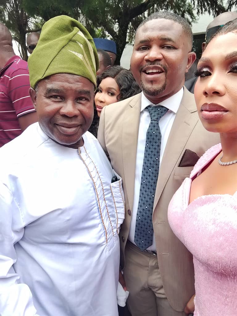 SA On Education to Edo Gov., Barr Vincent Akhere Congratulates Jerry Uwangue On His Swearing-In As Commissioner for Agriculture, Edo State.