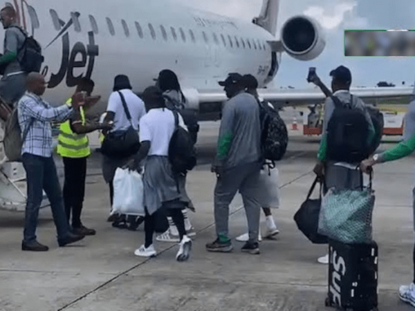 ValueJet Aircraft Conveying Nigeria’s Super Eagles Makes Emergency Landing In Angola Over Cracked Window