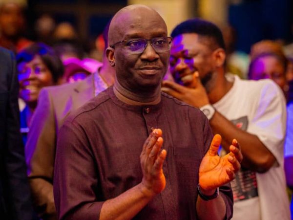 Cross-Over Service: Gov. Okpebholo Calls For Collaboration, Commitment, Prayers for a Better 2026 Cross-Over Service: Gov. Okpebholo Calls For Collaboration, Commitment, Prayers for a Better 2026