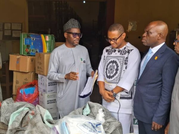 Edo Govt Donates Lassa Fever Response Kits to ISTH Edo Govt Donates Lassa Fever Response Kits to ISTH
