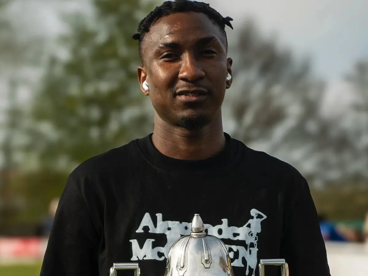 Nigerians Mourn As Late Footballer, Ola’s Widow, Daughter Arrive UK