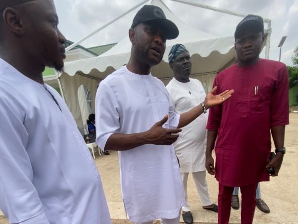 Goldwater Global Telecoms, Uniben Students Extend Condolences to Dep Gov Idahosa Over Mother’s Death