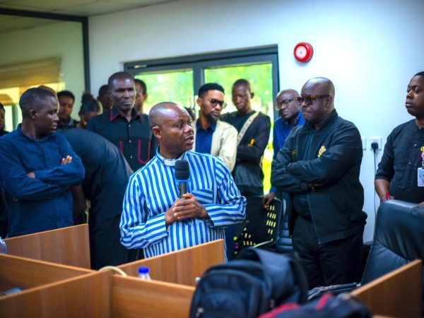 Gov Okpebholo’s Press Corps Honours Late Colleague, Kingsley Uchegbu, Amid Tears, Tributes