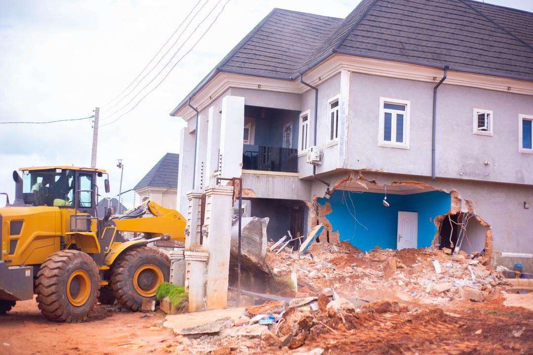Kidnap Syndicate Kingpin Arrested, Suspect’s House Demolished In Edo
