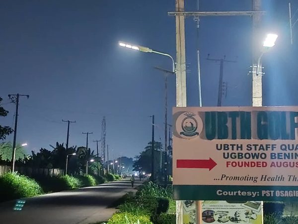 Excitement As UBTH CMD Lights Up Staff Quarters With Solar Powered Street Light