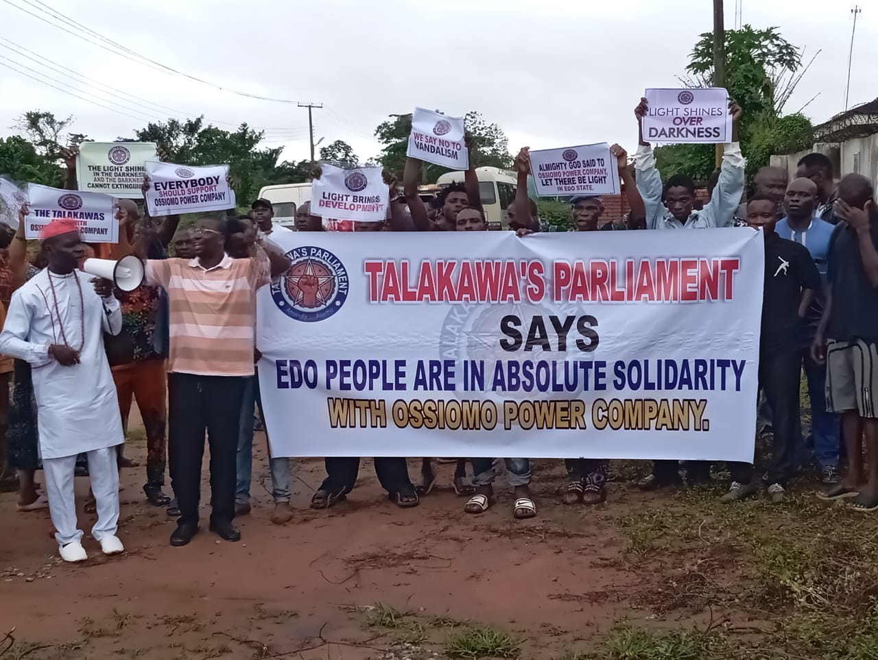How Suspected Itsekiri Youths Prevented Ossiomo Power Company From Restoring Electricity To Edo People