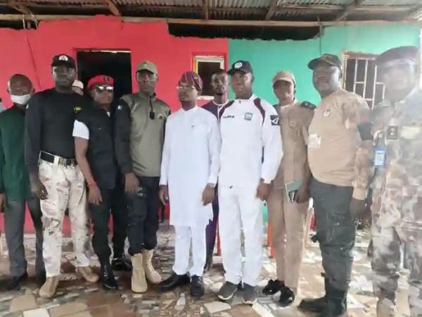 Edo Govt, Vigilante Group Partner To Tackle Indiscriminate Waste Disposal Edo Govt, Vigilante Group Partner To Tackle Indiscriminate Waste Disposal