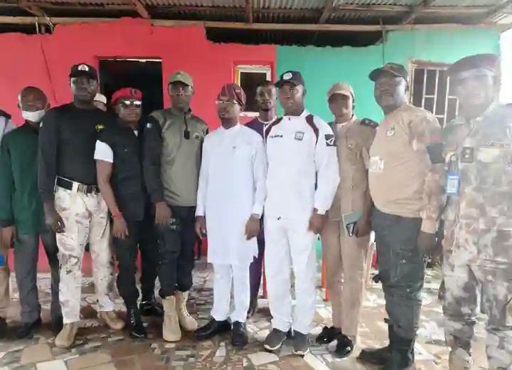 Edo Govt, Vigilante Group Partner To Tackle Indiscriminate Waste Disposal