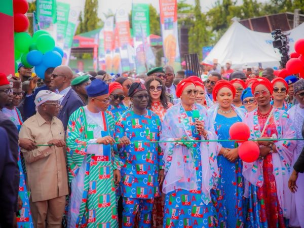 Oluremi Tinubu inaugurates 50 CNG Buses, Launches Economic Empowerment In Edo